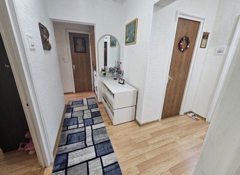 Lacul Tei, Teiul Doamnei, Doamna Ghica, langa parcul Tei si Plumbuita